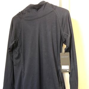 Hooded long sleeve active shirt
